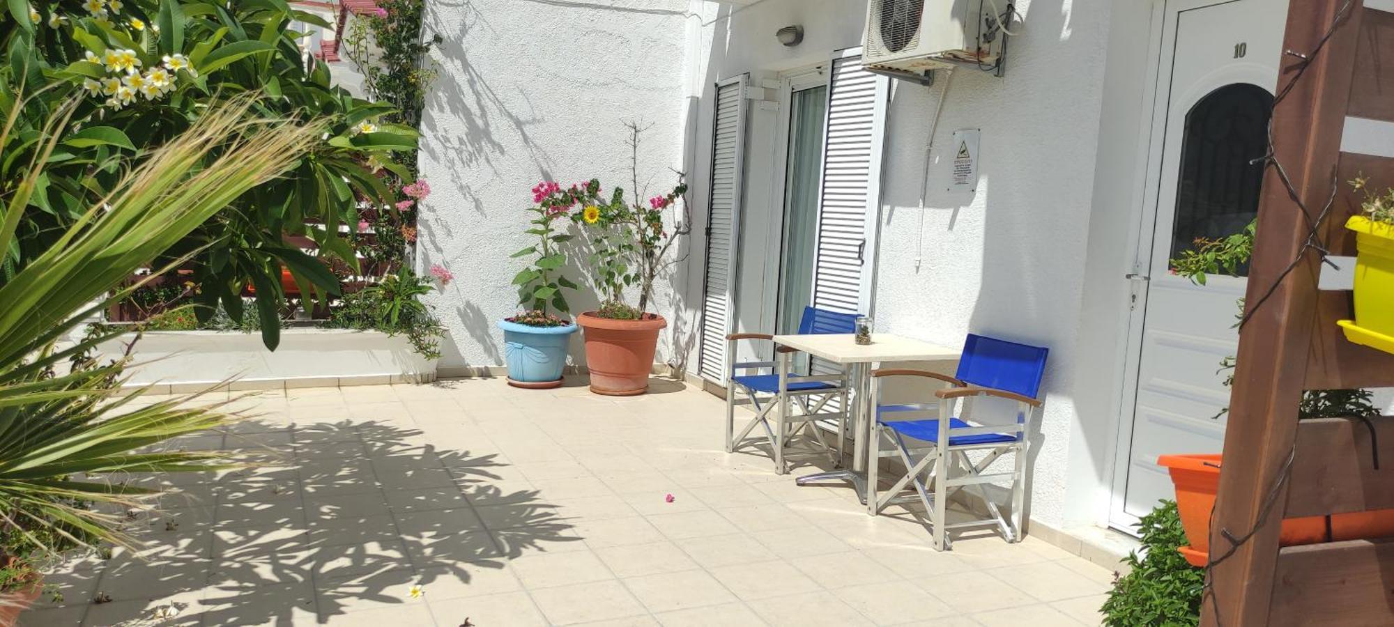 Nikos Studios Livadia  Phòng bức ảnh